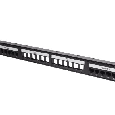 Patch panel 13 400x400